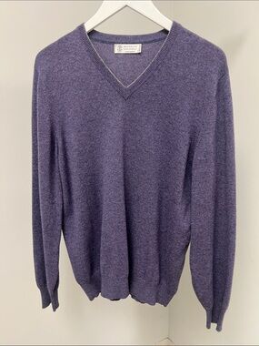 Brunello Cucinelli Men's Heathered Purple V-Neck Cashmere Sweater